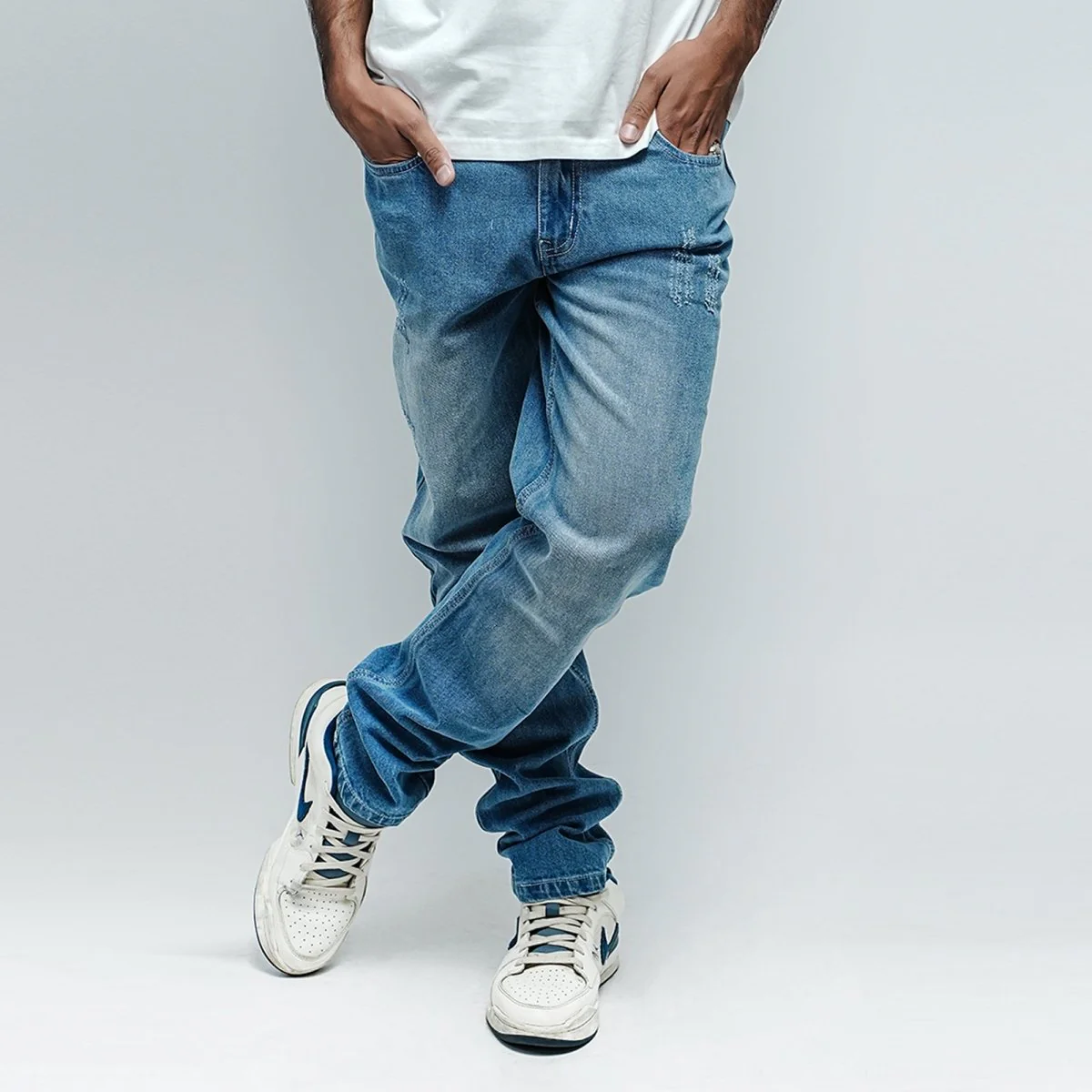 Straight Fit - Image 2